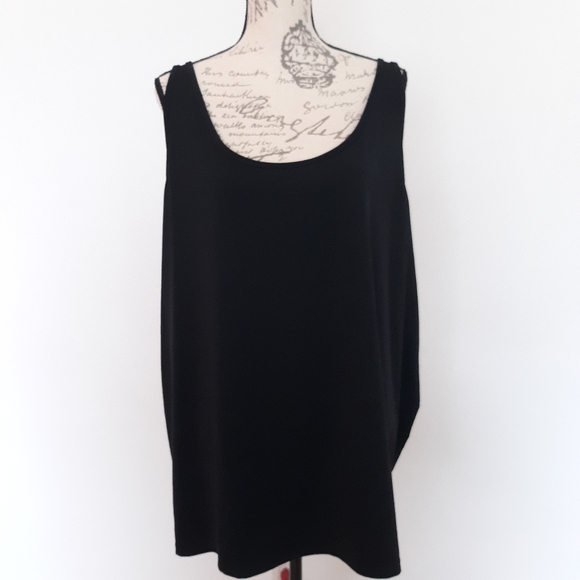 Maggie Barnes Tops - Maggie Barnes Black 4X Tank Top